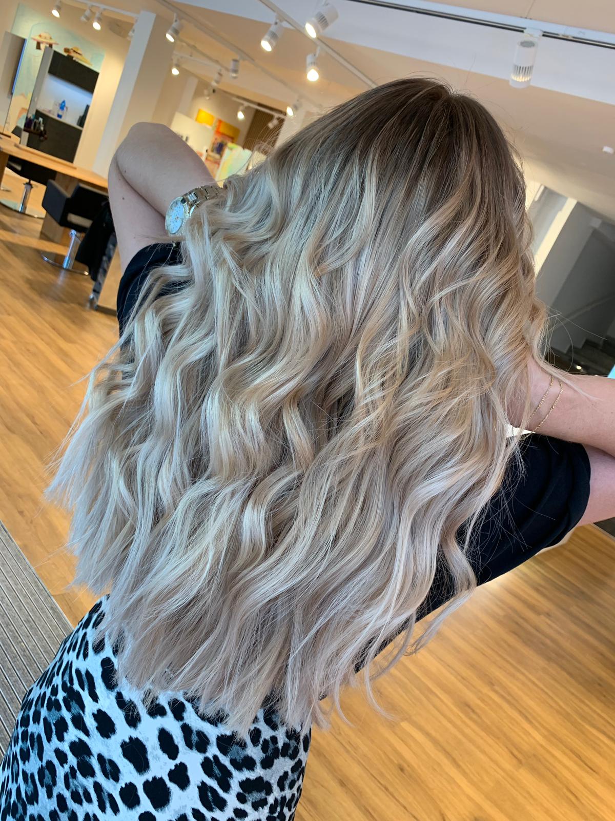 Färben weißblonde haare Blonde Haare: